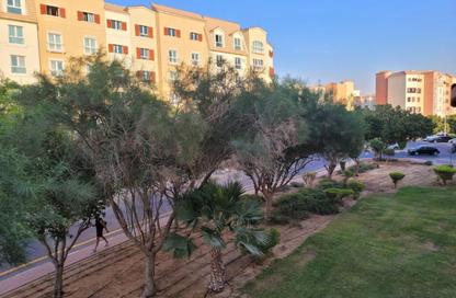 شقة - 1 - 2 للبيع في مبنى 60 - طراز البحر المتوسط - ديسكفري جاردنز - دبي