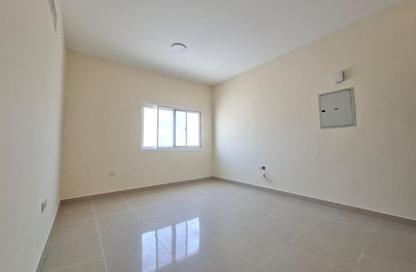 Apartment - 1 - 1 for rent in Fire Station Road - Muwaileh - Sharjah