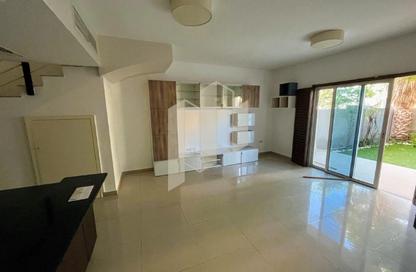 Townhouse - 2 - 3 for rent in Contemporary Style - Al Reef Villas - Al Reef - Abu Dhabi
