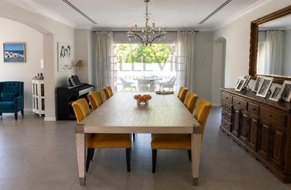 Villa - 5 Bedrooms - 5 Bathrooms for rent in Meadows 2 - Meadows - Dubai