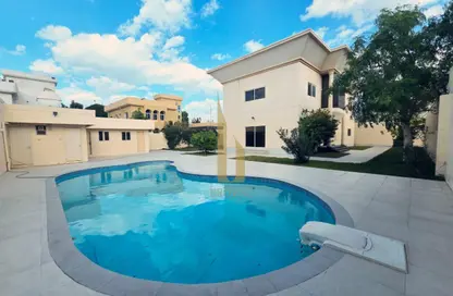 Villa - 5 Bedrooms - 5 Bathrooms for rent in Jumeirah 1 Villas - Jumeirah 1 - Jumeirah - Dubai