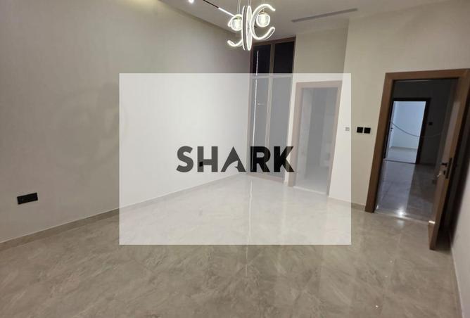 82351637 - Property Image 2