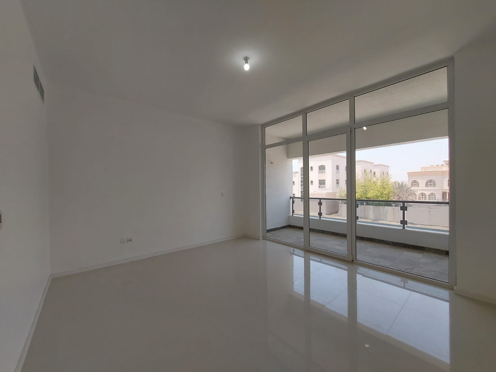 Modern Finishing | Great Community | Big Villa