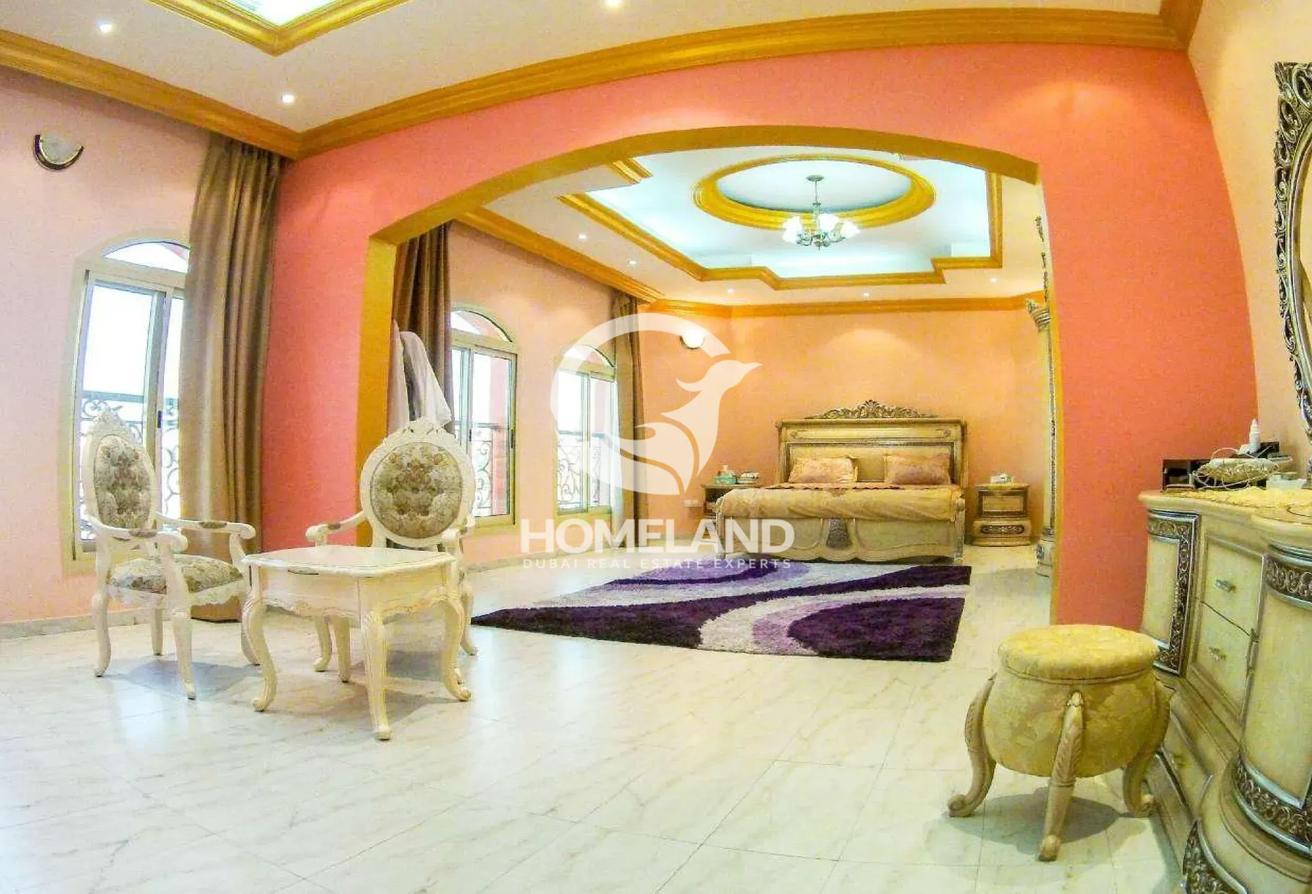 Huge Plot | Fully Furnished | Duplex | 2 Majlis photo 7