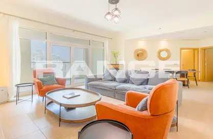 Apartment - 2 Bedrooms - 4 Bathrooms for rent in Al Hatimi - Shoreline Apartments - Palm Jumeirah - Dubai