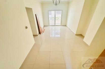 Apartment - 2 Bedrooms - 2 Bathrooms for rent in Muwaileh 3 Building - Muwaileh - Sharjah