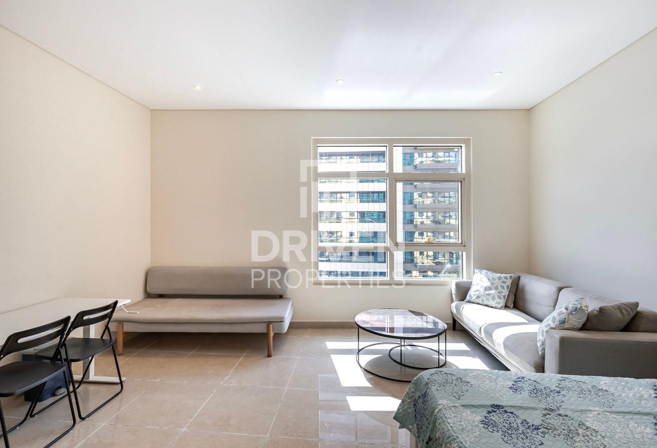 Bright Studio | Best Value | Proximity to Metro photo 5