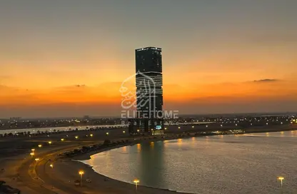 شقة - 2 غرف نوم - 3 حمامات للبيع في برج لا بلاج - الممزر - الشارقة - الشارقة