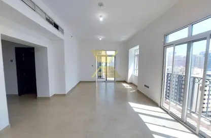 Apartment - 3 Bedrooms - 4 Bathrooms for rent in Hamdan Street - Abu Dhabi