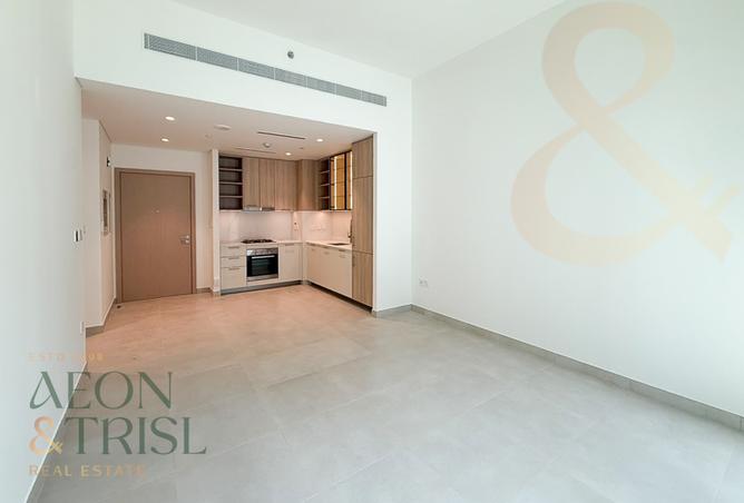 Pool and Park View | High Floor | Brand New photo 2