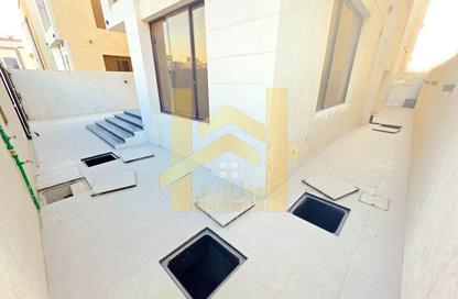 Villa - 5 Bedrooms - 7 Bathrooms for sale in Al Yasmeen 1 - Al Yasmeen - Ajman