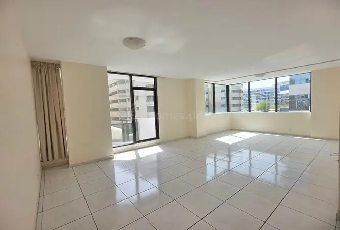 156012828 - Property Image 2