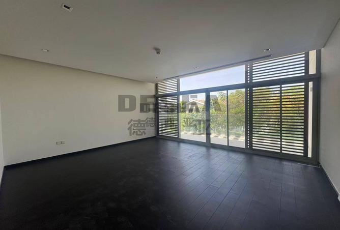 106863460 - Property Image 2