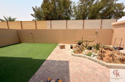 Villa - 4 Bedrooms - 5 Bathrooms for rent in Shakhbout City - Abu Dhabi