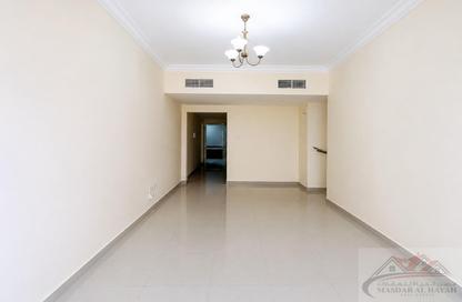 Apartment - 1 Bedroom - 2 Bathrooms for rent in Muwaileh 29 Building - Muwaileh - Sharjah