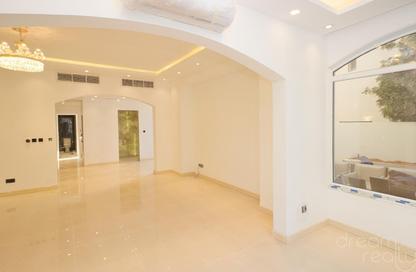 Townhouse - 5 Bedrooms - 5 Bathrooms for rent in Meadows 1 - Meadows - Dubai
