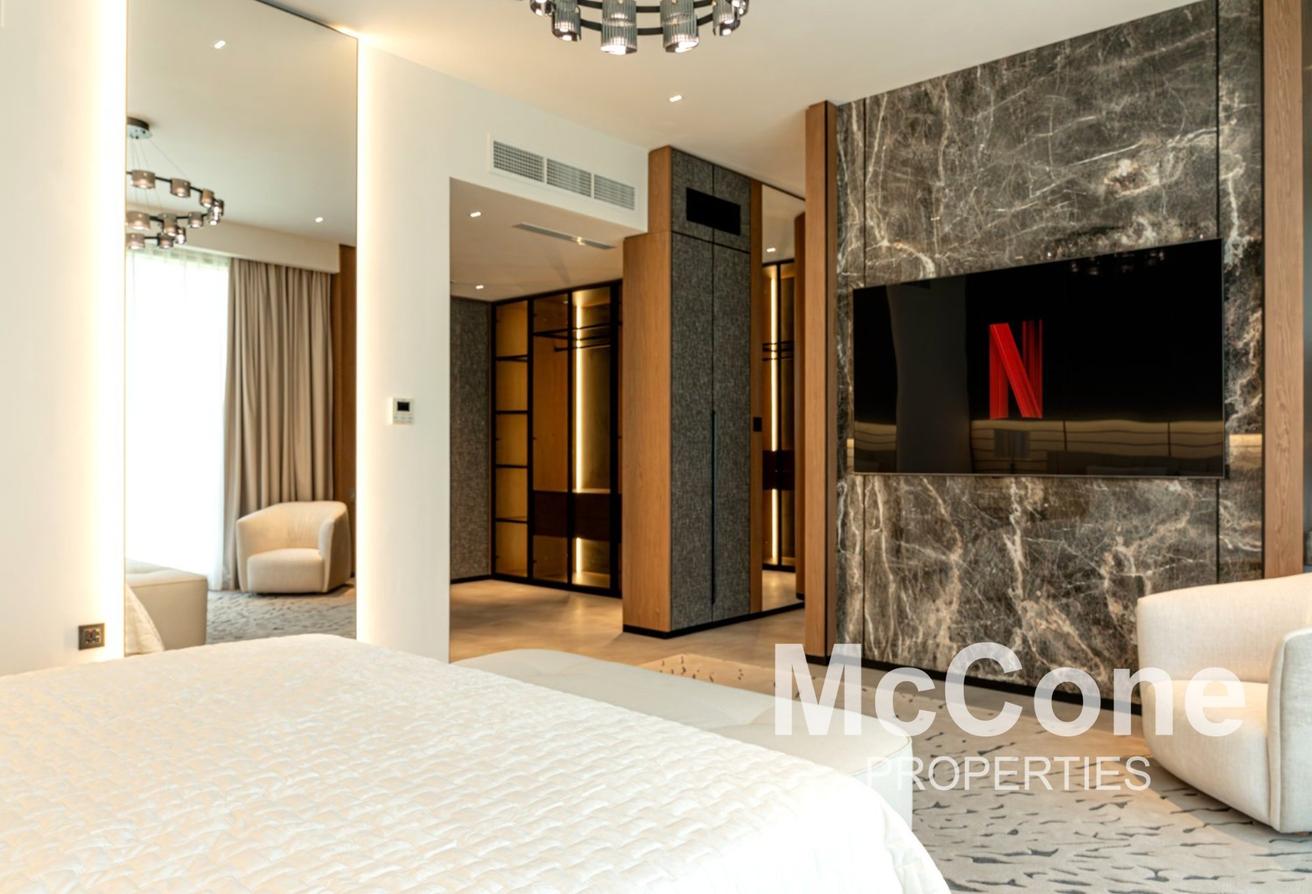 Study Lounge | Private Pool | Luxury Upgrade photo 11