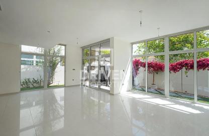Villa - 6 - 7 for rent in Vardon - Damac Hills 2 - Dubai Villa - 6 - 7 for rent in Vardon - Damac Hills 2 - Dubai