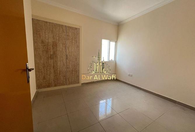 111842762 - Property Image 2