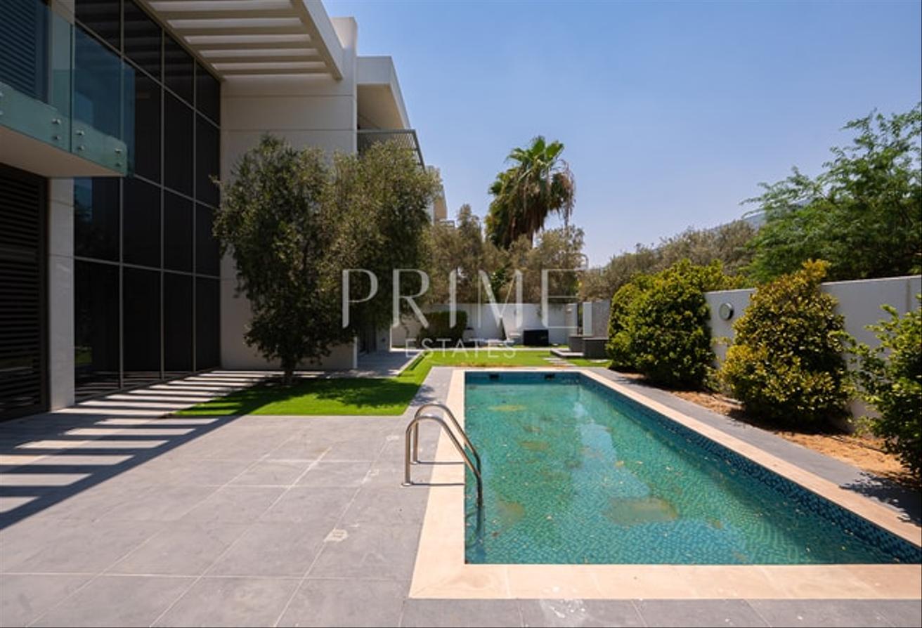 Luxury 4BR Villa | Spacious Layout | Private Pool photo 4