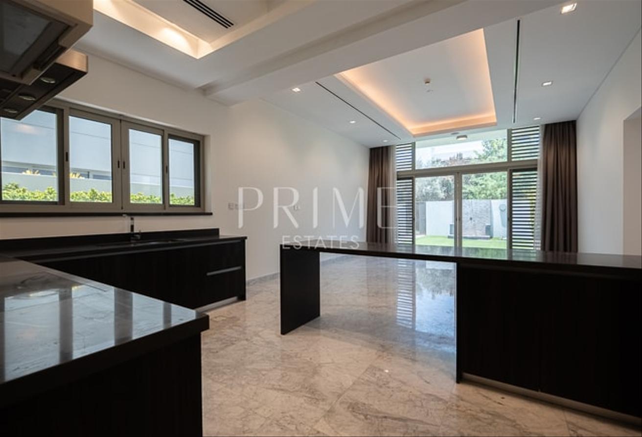 Luxury 4BR Villa | Spacious Layout | Private Pool photo 11