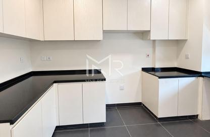 Townhouse - 3 - 5 for rent in Pelham - Akoya Park - Damac Hills - Dubai