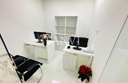 Office Space - Studio - 1 Bathroom for rent in Reem Residency - Al Karama - Dubai