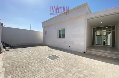 Villa - 3 Bedrooms - 4 Bathrooms for rent in Al Riffa - Ras Al Khaimah Villa - 3 Bedrooms - 4 Bathrooms for rent in Al Riffa - Ras Al Khaimah