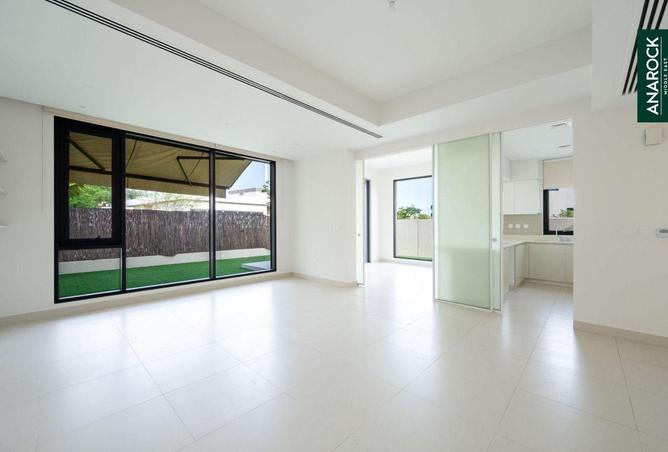 74232942 - صورة العقار 2