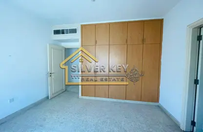 Apartment - 3 Bedrooms - 3 Bathrooms for rent in Al Naba'ah - Al Sharq - Sharjah