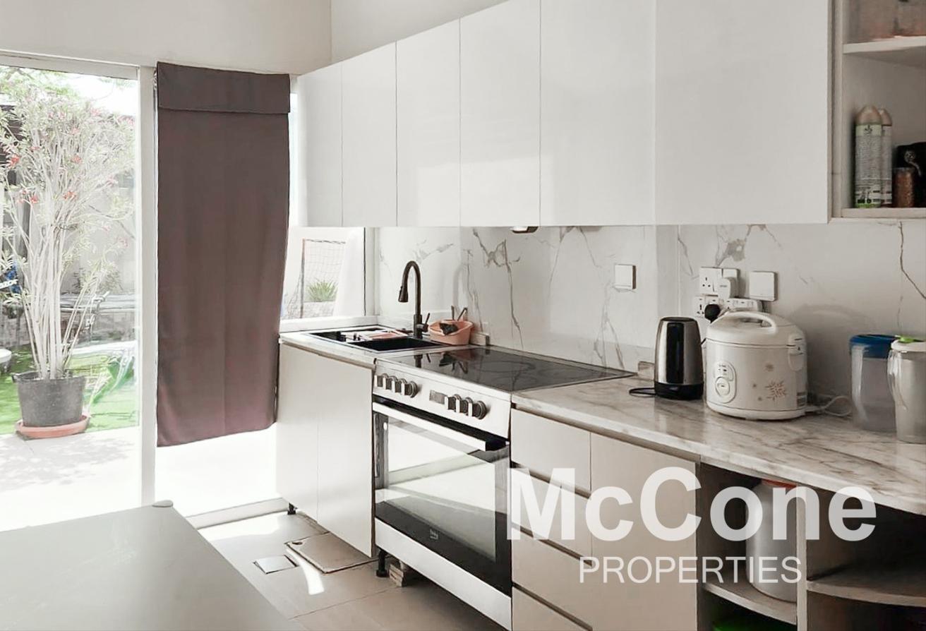 Custom Built | Corner | Office + 2 Maids Room photo 9