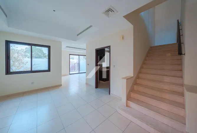 127007270 - Property Image 2