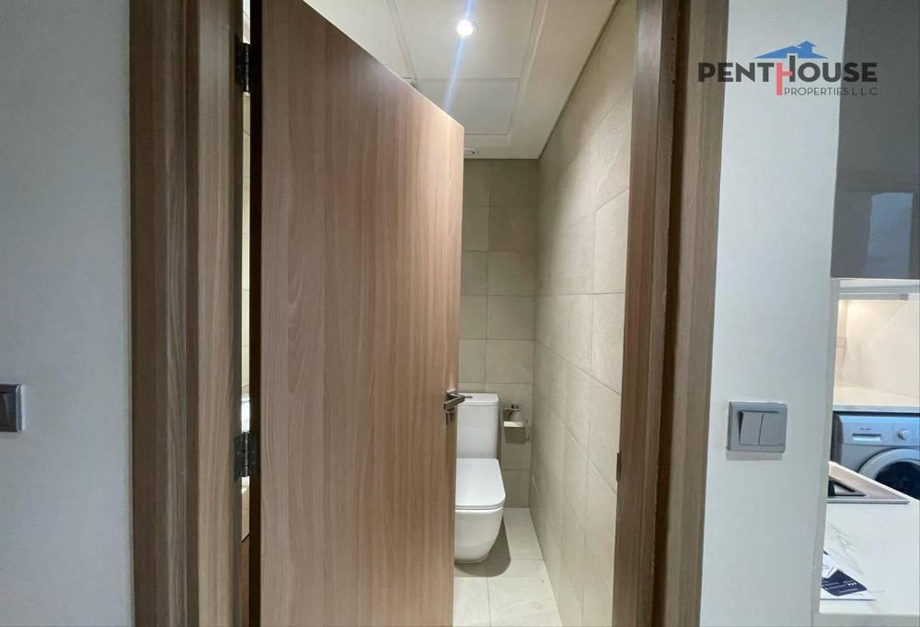 Nice Fully Furnish | Ready to Move | Prime Location photo 17