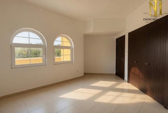 135612000 - Property Image 3