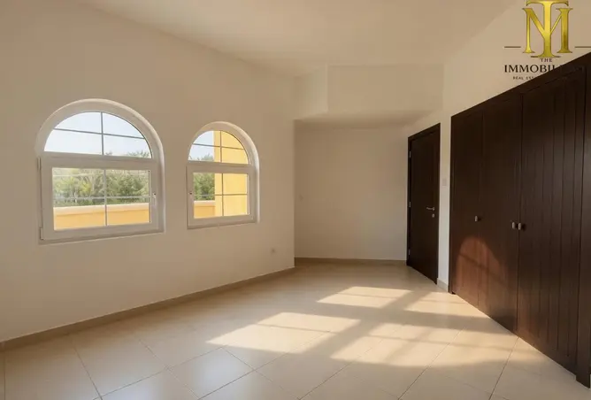 135612000 - Property Image 3