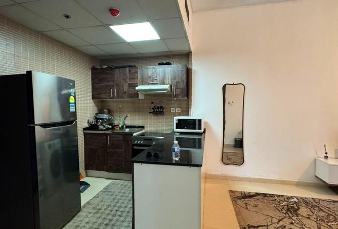 102411463 - Property Image 2