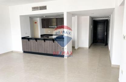 Apartment - 2 - 2 for rent in Tower 3 - Al Reef Downtown - Al Reef - Abu Dhabi