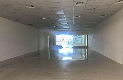 Retail - Studio for rent in Zeenah Building - Port Saeed - Deira - Dubai