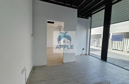 متجر - استوديو - 1 حمام للايجار في بناية مويليح 3 - مويلح - الشارقة