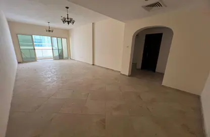Apartment - 3 Bedrooms - 4 Bathrooms for rent in New Al Taawun Road - Al Taawun - Sharjah