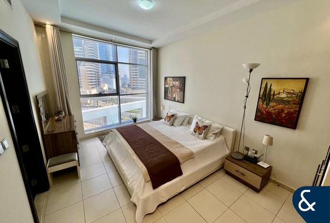 73028153 - Property Image 3