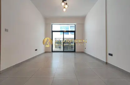 شقة - غرفة نوم - 2 حمامات للايجار في برج ريزيدينس 2 - الضاحية 10 - قرية جميرا الدائرية - دبي