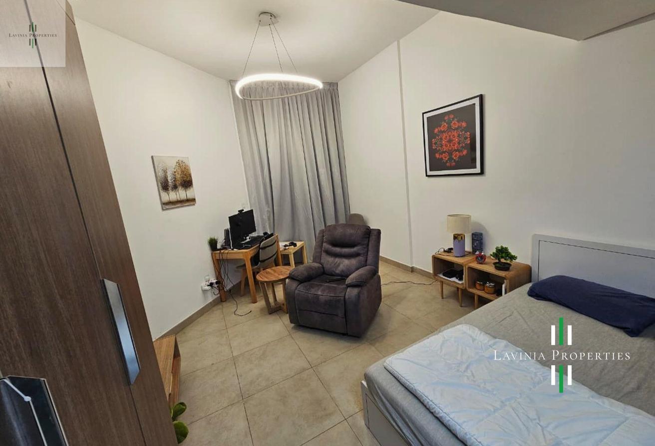 GREAT LOCATION | FULLY FURNISHED STUDIO | SPACIOUS photo 2
