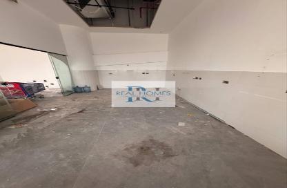 Shop - Studio for rent in Damac Business Towers - Business Bay - Dubai