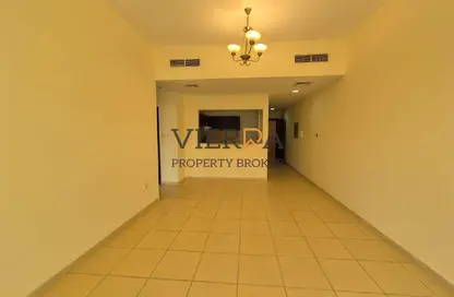 Apartment - 1 Bedroom - 1 Bathroom for sale in Mazaya 17 - Queue Point - Liwan - Dubai Land - Dubai