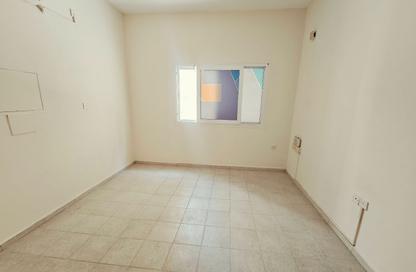 Apartment - Studio - 1 for rent in Fire Station Road - Muwaileh - Sharjah