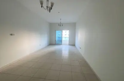 Apartment - 2 Bedrooms - 2 Bathrooms for rent in Thuraya Al Majaz Building - Al Majaz 3 - Al Majaz - Sharjah