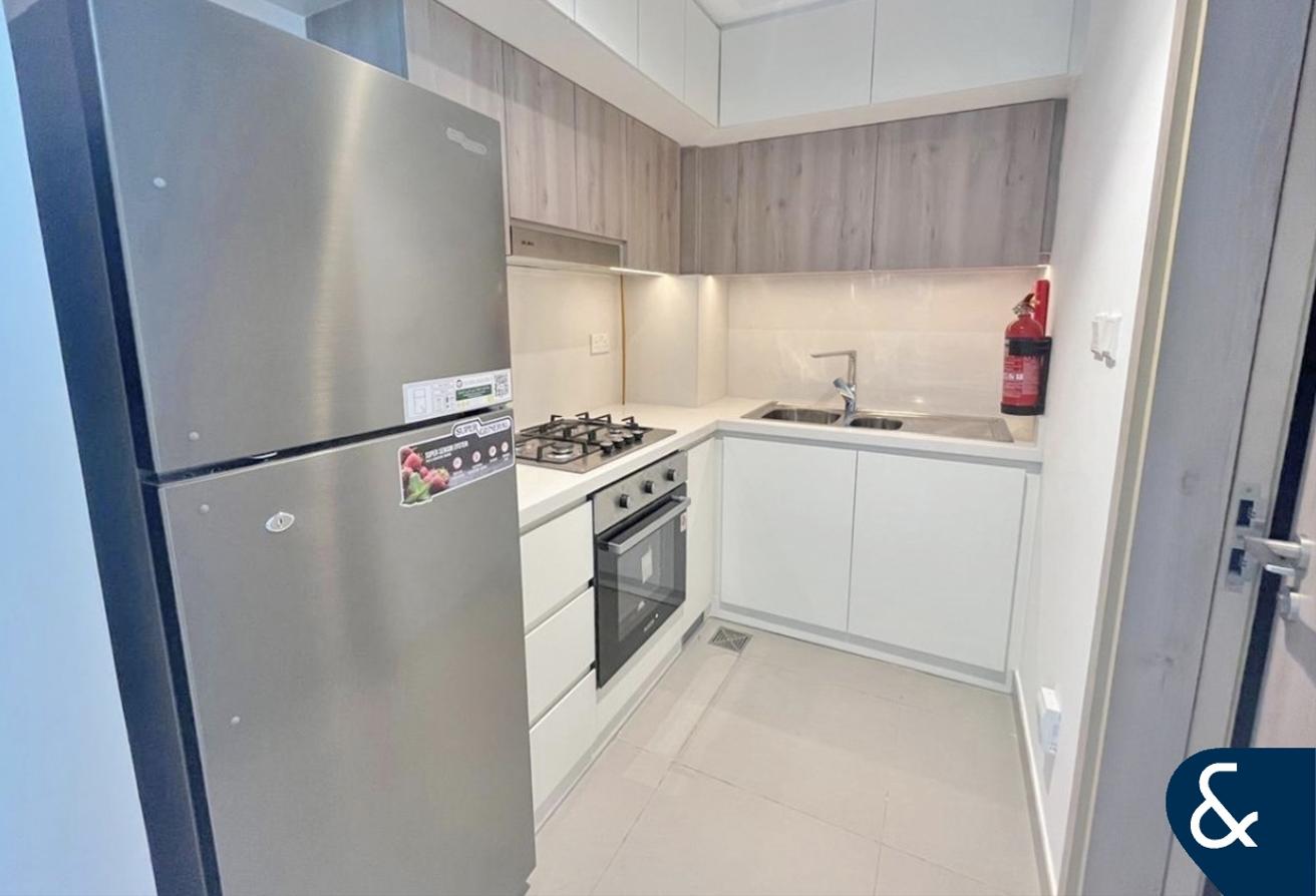 Furnished | Prime Location | Great Views photo 3
