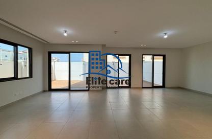 Apartment - 3 - 5 for rent in Bloom Living - Zayed City (Khalifa City C) - Khalifa City - Abu Dhabi