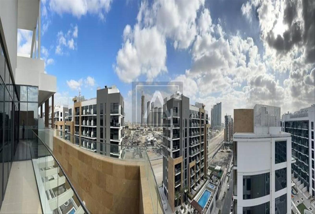 SPACIOUS BALCONY | PRIME LOCATION | POOL VIEW photo 18